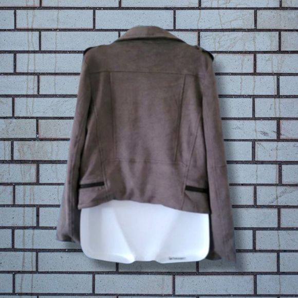 ✨️HP✨️Jaase | NWOT | Chic Gray Faux Suede Moto Jacket (SIZE S) - Picture 2 of 14